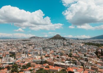 Σπίτι μου 3: Λιγοστεύουν τα διαθέσιμα σπίτια και εκτοξεύονται οι τιμές – Τι ανησυχεί την αγορά