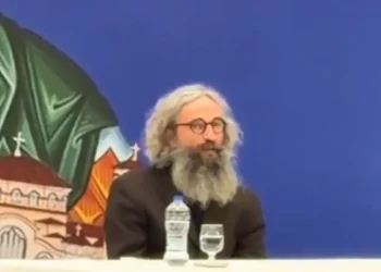 Άρης Σερβετάλης: Αγνώριστος για τον ρόλο του Αγίου Ιωσήφ – Βίντεο με τη μεγάλη αλλαγή