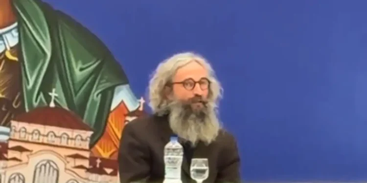 Άρης Σερβετάλης: Αγνώριστος για τον ρόλο του Αγίου Ιωσήφ – Βίντεο με τη μεγάλη αλλαγή