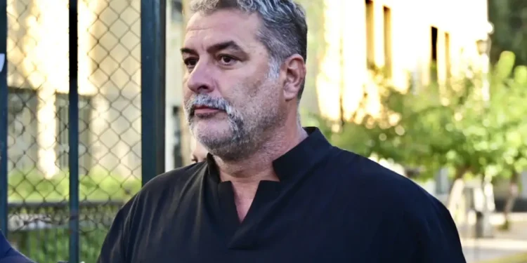 Βασίλης Μπισμπίκης: «Δεν ξέρω αν έχω βρει ακόμα την αγάπη»