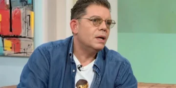 Γρηγόρης Μπιθικώτσης για τον πατέρα του: Κάθε μέρα μου άφηνε σημειώματα, μου έγραφε «σε λατρεύω» και «δεν μ’ αγαπάς όσο σ’ αγαπώ»