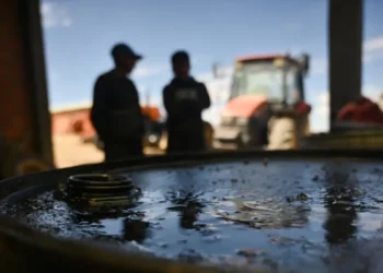Κοντά στα 107 δολάρια το Brent, στα 87 ευρώ το φυσικό αέριο εν μέσω κλιμάκωσης της έντασης στη Μέση Ανατολή