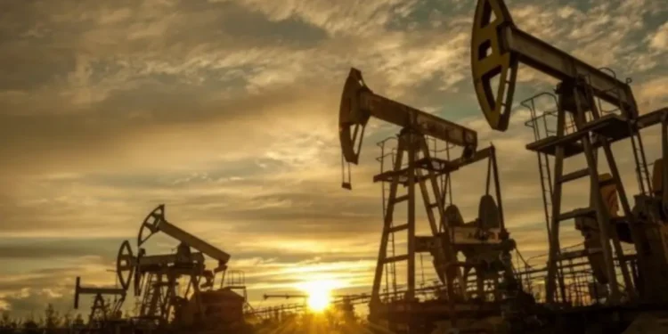 Πετρέλαιο: Το διπλό μέτωπο σε Σαουδική Αραβία και Ρωσία κράτησε το Brent πάνω από τα $109