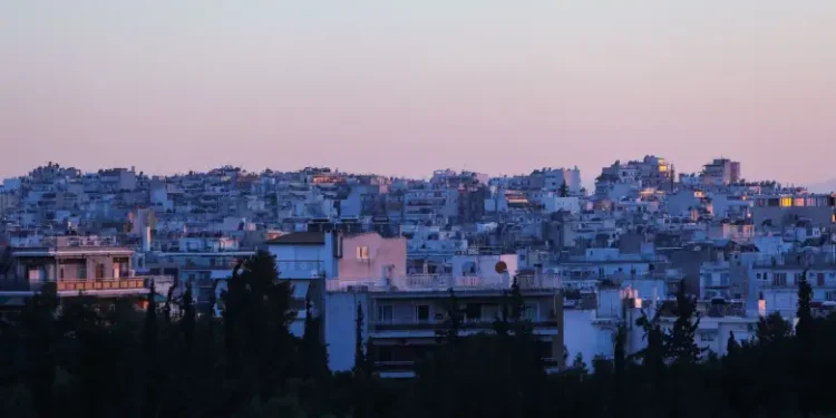 ΣτΕ: «Μπλόκο» στους πλειστηριασμούς πρώτης κατοικίας αν υπάρχουν άλλα περιουσιακά στοιχεία