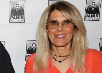 Έυη Δρούτσα για Καρβέλα – Βίσση: «Κάθε φορά που χωρίζανε η Άννα ήταν αυτή που έκανε πίσω»