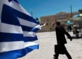 Bloomberg: Η Ελλάδα στην τετράδα των χωρών που θα εμφανίσουν πλεόνασμα φέτος – Δανείζεται φθηνότερα από Γαλλία, Ιταλία