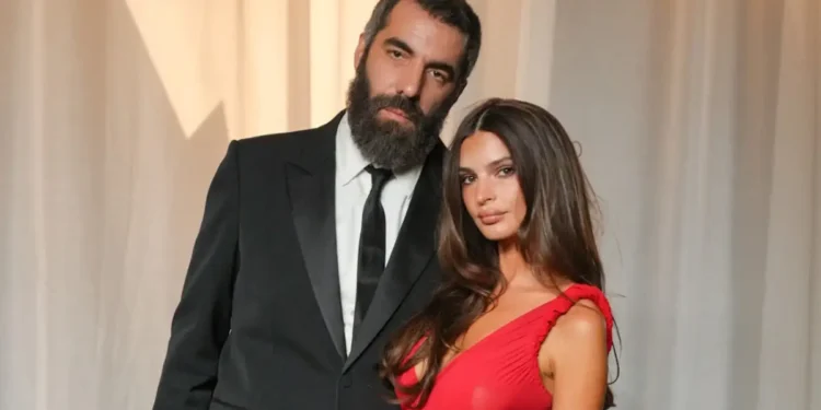 Ρομέν Γαβράς και Έμιλι Ραταϊκόφσκι στο Academy Museum Gala – Η νέα επίσημη δημόσια εμφάνιση του ζευγαριού