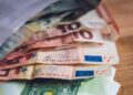 Επίδομα μετεγκατάστασης: Στις 14 Οκτωβρίου ανοίγει η πλατφόρμα για τις αιτήσεις – Ποιες περιοχές αφορά, το ποσό της ενίσχυσης