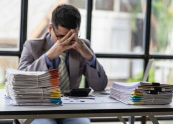 Εργασιακή δυστυχία: Ποιοι εργαζόμενοι βρίσκονται στον πάτο της ΕΕ – Οι μεταρρυθμίσεις που προτείνονται