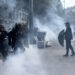 Η Γαλλία «φλέγεται»: Διαδηλωτές «μπούκαραν» στο δημαρχείο της Μασσαλίας – Φοιτητές, «Κίτρινα Γιλέκα» και συνδικάτα στους δρόμους κατά της ακρίβειας