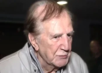 Γιώργος Κωνσταντίνου: «Η αποδοχή του κόσμου μου δίνει δύναμη στα 92 μου χρόνια»