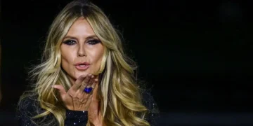 Χάιντι Κλουμ: Η βασίλισσα του Χάλογουιν δίνει το πρώτο στοιχείο για τη φετινή στολή της
