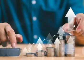 Αυξήσεις μισθών 30% από το 2019 – Τι δείχνουν στοιχεία από το προσχέδιο του προϋπολογισμού