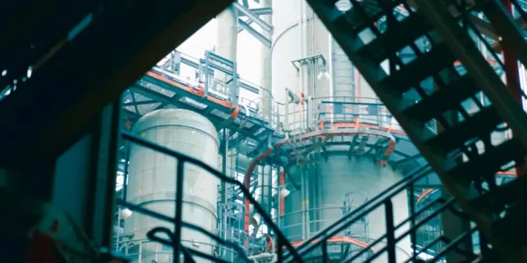 Πάνω από τα 105 δολάρια το Brent και τα 85 ευρώ το φυσικό αέριο – Ανησυχία για τις τιμές στην Ευρώπη ενόψει χειμώνα