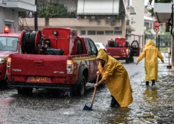 Καιρός: 48ωρο με ισχυρές καταιγίδες σε Αττική, Σποράδες και άλλες 5 περιοχές – Με βροχές η παρέλαση της 28ης Οκτωβρίου