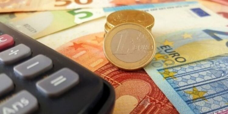 Καταναλωτικά δάνεια: Το νέο πλαφόν αλλάζει τους κανόνες