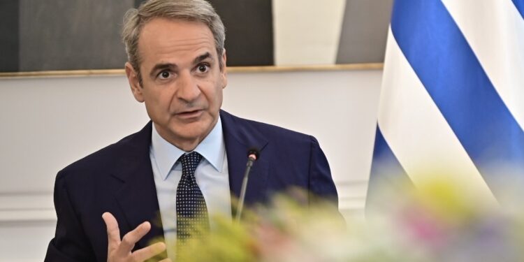 Μητσοτάκης: Τι ετοιμάζεται πίσω από το μήνυμα για νέα μέτρα