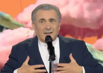 Λάκης Λαζόπουλος για Άννα Βίσση και Νίκο Καρβέλα: Δικά του είναι τα τραγούδια, αν θέλει τα δίνει, αν δεν θέλει δεν τα δίνει
