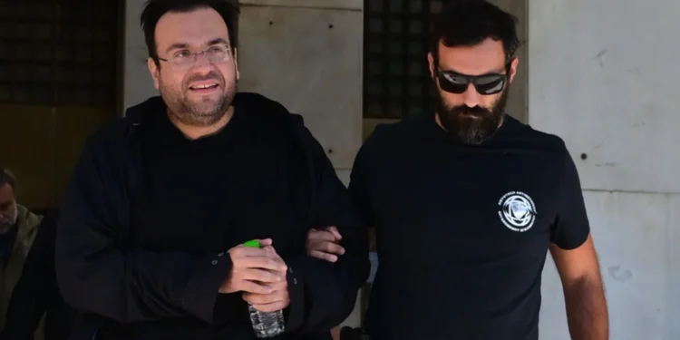 Ο Λύτρας ανέλαβε την υπεράσπιση του Φίλιππου Καμπούρη: Αρνείται ότι έχει διαπράξει απάτη, θα απολογηθούμε την Κυριακή, δήλωσε