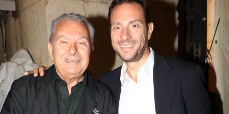 Γιος Μανώλη Μητσιά: Μεγαλώνοντας είχα παράπονο που δεν έβλεπα τον πατέρα μου περισσότερο, αλλά η σχέση μας ήταν πολύ ποιοτική