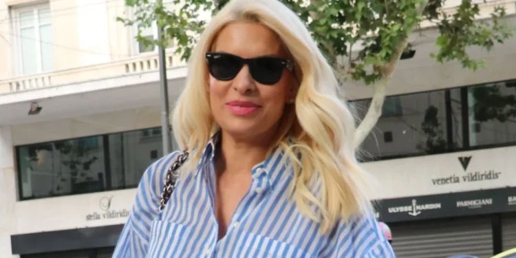 Ελένη Μενεγάκη: Φθινοπωρινή απόδραση μαζί με τον Μάκη Πανταζόπουλο στη Γαλλία
