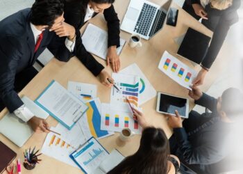 Οι δεξιότητες που θα αξίζουν χρυσάφι έως το 2030: AI, δεδομένα και δημιουργική σκέψη αλλάζουν την εργασία