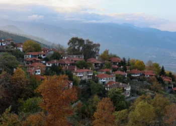 ΕΝΦΙΑ: Νέα εκκαθαριστικά με μείωση 50% για ακίνητα σε μικρούς οικισμούς – Πώς θα ενημερωθούν οι δικαιούχοι