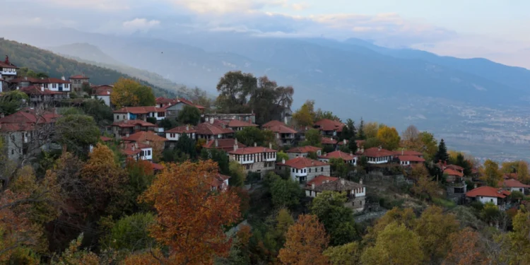 ΕΝΦΙΑ: Νέα εκκαθαριστικά με μείωση 50% για ακίνητα σε μικρούς οικισμούς – Πώς θα ενημερωθούν οι δικαιούχοι