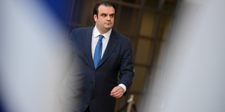 Συνάντηση ΕΕ – Κίνας στην Μπανγκόκ: Συμφωνία για τακτικό διάλογο σε μακροοικονομικά ζητήματα