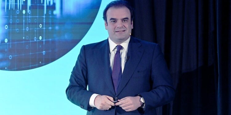 Πιερρακάκης: Αύξηση κατά 30% στο επίδομα θέρμανσης
