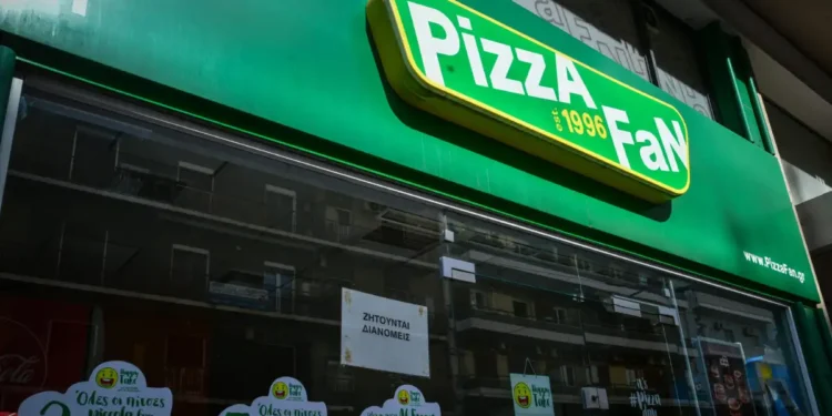 Pizza Fan: Το κόλπο με τα «κεράσματα» – Τα 3 κόλπα φοροδιαφυγής για να ξεγελούν επιτήδειοι την ΑΑΔΕ