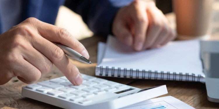 Προς παράταση για τις 31 Δεκεμβρίου οι δηλώσεις πόθεν έσχες, τροπολογία για σταθερή προθεσμία υποβολής