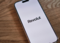 Έπεσε η Revolut: Προβλήματα παγκοσμίως στην πρόσβαση στους λογαριασμούς