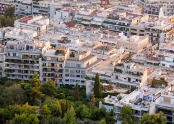 Μητσοτάκης: Μπόνους ενός έως δύο ορόφων για κατοικίες προς ενοικίαση, ανοίγει ξανά η συζήτηση για τη δόμηση και το στεγαστικό