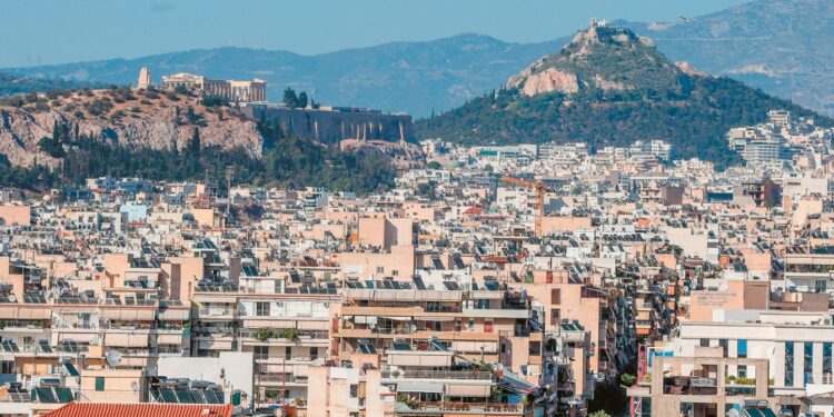 Σχεδόν μισό εκατ. ευρώ η μέση τιμή ενός καινούριου σπιτιού 100 τ.μ. στην Αττική