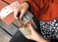 Συνταξιούχοι: Ποιοι θα λάβουν μικρότερες ετήσιες αυξήσεις λόγω προσωπικής διαφοράς, αντιδρά η αντιπολίτευση, τι απαντά το υπουργείο εργασίας