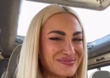 Ιωάννα Τούνη: Το σαφάρι της influencer στην Κένυα και η στιγμή που βρέθηκε πολύ κοντά σε ένα λιοντάρι