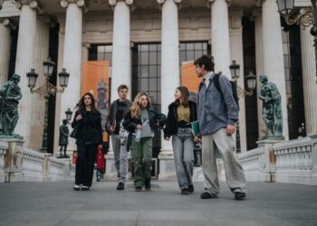 Η νέα επανάσταση στην εργασία: Γιατί τα πανεπιστήμια καλούνται να αλλάξουν ταχύτητα απέναντι στις ανάγκες των επιχειρήσεων