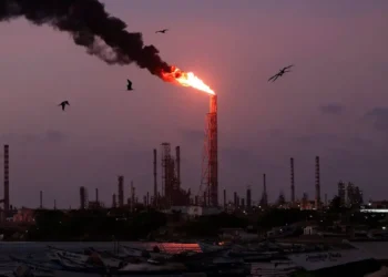 Στα 108 δολάρια το Brent, στα 89 ευρώ το φυσικό αέριο εν μέσω κλιμάκωσης της ένταση σε Μέση Ανατολή και Ανατολική Ευρώπη