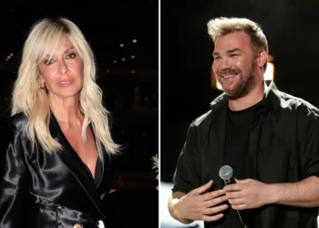 Η Άννα Βίσση κάνει τα πρώτα βήματα μετά το καλλιτεχνικό διαζύγιο από τον Καρβέλα, πληροφορίες για προσέγγιση του Σαμπάνη
