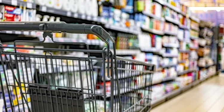 ΙΕΛΚΑ: Στα 26 δισ. ευρώ η ετήσια δαπάνη των Ελλήνων για είδη παντοπωλείου, αλλάζει το διατροφικό καλάθι